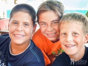 Prikazi završenih ortodontskih terapija kod djece